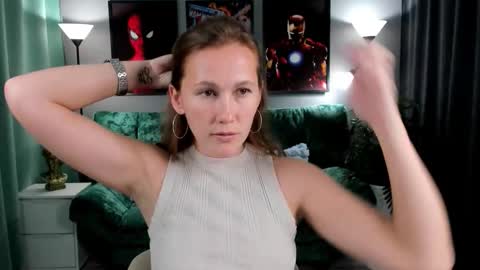 Snapshot of michelleortis chatting on November 2025 12:31:02 PM MichelleOrtis online show from November 2025 12:31:02 PM