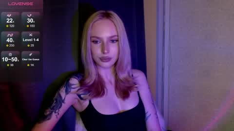 Snapshot of michellevelour chatting on June 2026 05:14:01 PM Michelle online show from June 2026 05:14:01 PM
