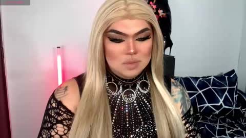 Michelle online show from November 2025 11:48:01 PM