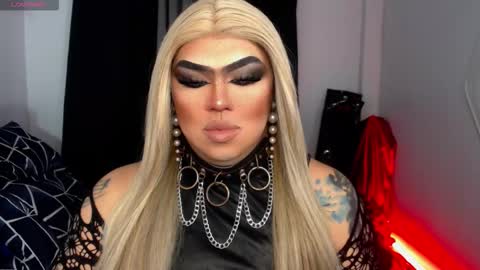 Michelle online show from November 2025 12:00:02 AM