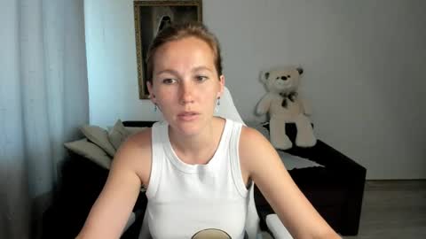 Snapshot of michellewoitsik chatting on May 2026 04:50:01 AM Michelle online show from May 2026 04:50:01 AM