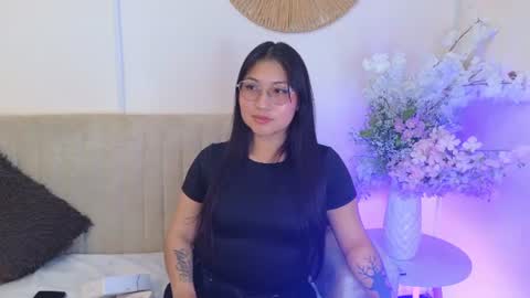 Snapshot of michellnight_ chatting on June 2026 03:20:02 AM Michel online show from June 2026 03:20:02 AM