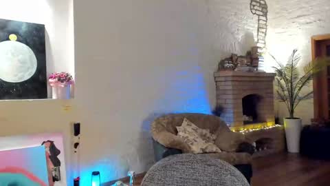 Michi online show from December 2024 12:38:01 AM