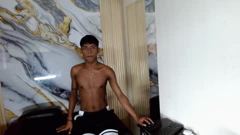 Mick storm online show from October 2025 06:56:01 PM