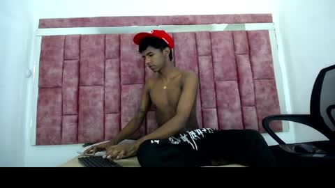 Mick storm online show from April 2026 07:26:01 PM