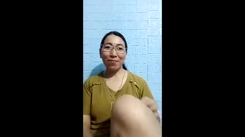 Snapshot of mickye00 chatting on May 2026 09:04:01 AM Miky online show from May 2026 09:04:01 AM