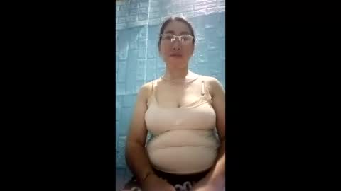 Snapshot of mickye00 chatting on May 2026 07:08:01 PM Miky online show from May 2026 07:08:01 PM