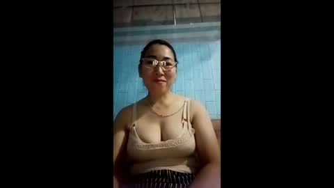 Snapshot of mickye00 chatting on May 2026 05:54:01 PM Miky online show from May 2026 05:54:01 PM