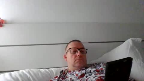 Snapshot of middleton2021 chatting on November 2025 06:52:02 PM middleton2021 online show from November 2025 06:52:02 PM