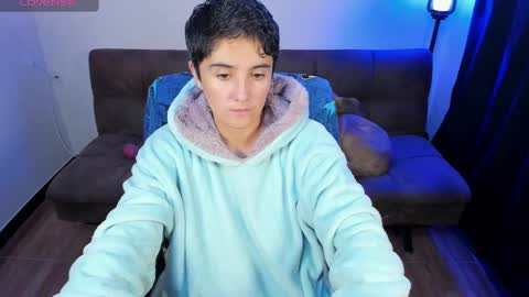 Snapshot of midnight07_ chatting on January 2025 06:06:02 AM Blue online show from January 2025 06:06:02 AM