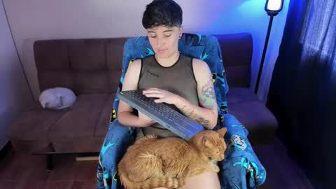 Snapshot of midnight07_ chatting on September 2025 03:27:02 PM Blue online show from September 2025 03:27:02 PM