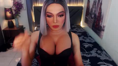 KATE online show from December 2025 07:24:01 AM