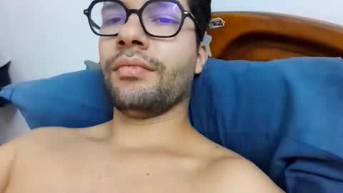 Snapshot of midoumas1 chatting on November 2025 03:22:01 PM Sam online show from November 2025 03:22:01 PM