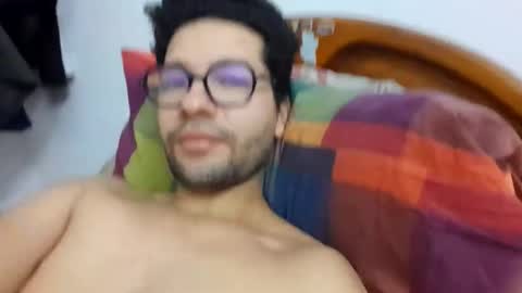 Snapshot of midoumas1 chatting on November 2025 03:49:01 PM Sam online show from November 2025 03:49:01 PM