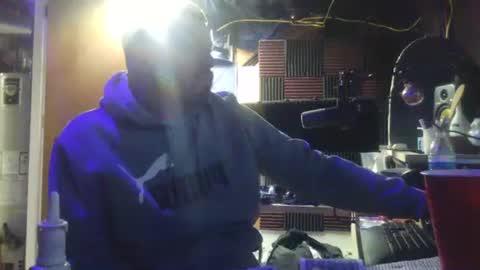 midtownhustler online show from September 2025 05:31:02 AM