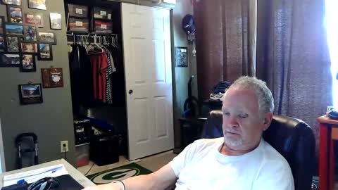 midwestdad09 online show from May 2026 06:27:02 PM