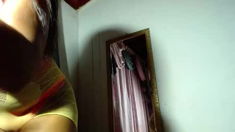 mielsquirt online show from October 2025 08:38:01 AM