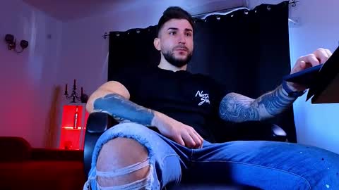 MightyAaron online show from October 2025 09:57:02 AM