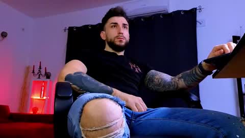 MightyAaron online show from February 2026 02:32:01 AM