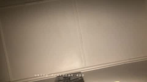 Miguel Andres online show from October 2025 08:53:02 PM