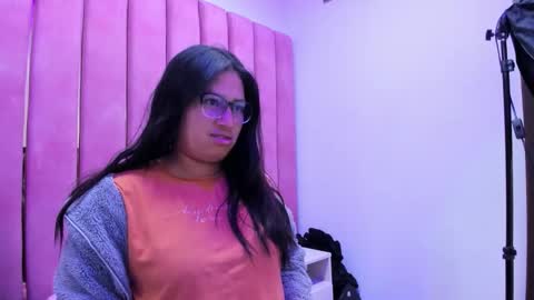 Miha online show from November 2025 03:39:02 AM