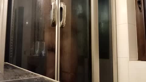 mihai_40 online show from September 2025 08:25:02 PM