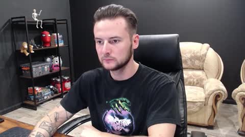 Misha Winchester online show from October 2025 07:07:02 AM