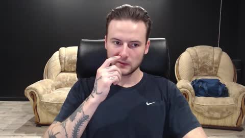 Misha Winchester online show from November 2025 08:53:02 AM