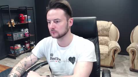 Misha Winchester online show from March 2026 06:32:01 AM