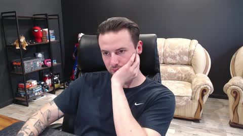 Misha Winchester online show from April 2026 01:19:01 PM