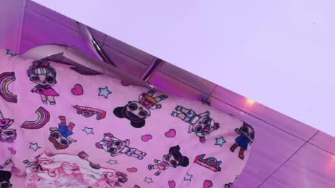 Miia  online show from April 2026 11:02:02 AM