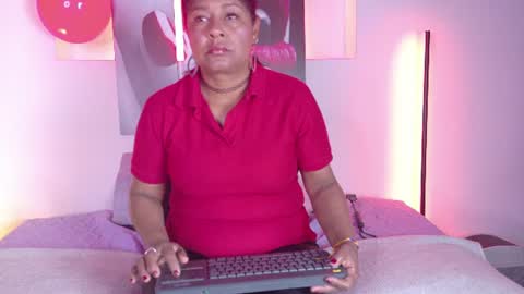 Snapshot of miia_blace chatting on June 2026 04:02:02 AM miia_blace online show from June 2026 04:02:02 AM