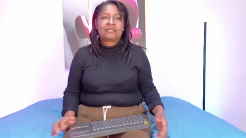 Snapshot of miia_blace chatting on June 2026 04:34:02 AM miia_blace online show from June 2026 04:34:02 AM