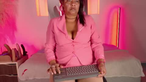 Snapshot of miia_blace chatting on July 2026 04:15:02 AM miia_blace online show from July 2026 04:15:02 AM