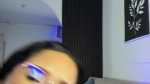 miia_deluxe_ online show from May 2026 01:32:02 AM