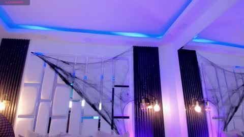 Miia Schwarz  online show from October 2025 11:06:02 PM