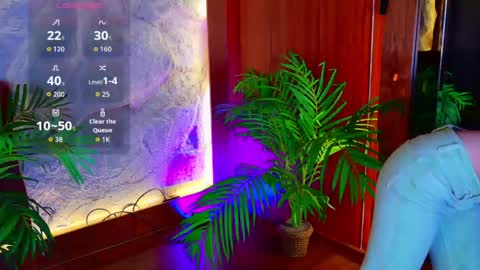 Snapshot of miiaa_cooper chatting on May 2026 03:28:01 PM CALL ME MIA online show from May 2026 03:28:01 PM