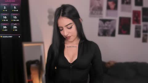 Snapshot of miiaa_stone chatting on October 2025 01:29:01 AM miiaa stone online show from October 2025 01:29:01 AM