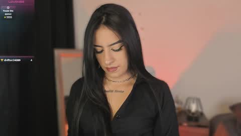 Snapshot of miiaa_stone chatting on November 2025 04:30:01 PM miiaa stone online show from November 2025 04:30:01 PM