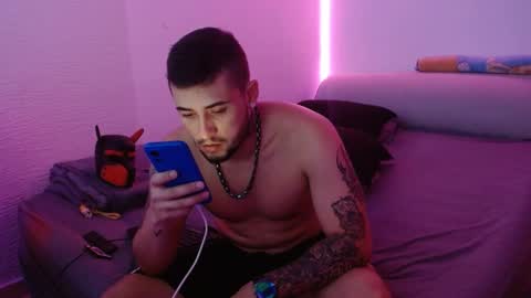 Snapshot of miialiiam0 chatting on January 2025 01:50:01 AM Mia and Liam online show from January 2025 01:50:01 AM