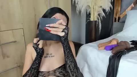 Snapshot of miiawinsters chatting on December 2024 07:32:01 PM miiawinsters online show from December 2024 07:32:01 PM