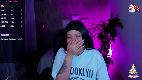 Snapshot of miichael_black chatting on December 2024 07:51:01 PM Michael Black online show from December 2024 07:51:01 PM