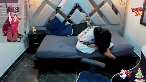 Snapshot of miichael_black chatting on December 2024 10:05:01 PM Michael Black online show from December 2024 10:05:01 PM