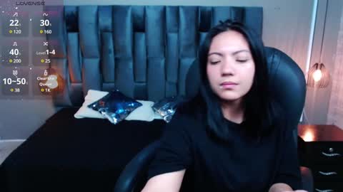 Snapshot of miichael_black chatting on January 2025 03:11:02 AM Michael Black online show from January 2025 03:11:02 AM