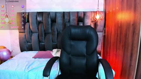 Snapshot of miichael_black chatting on February 2026 12:10:01 AM Michael Black online show from February 2026 12:10:01 AM
