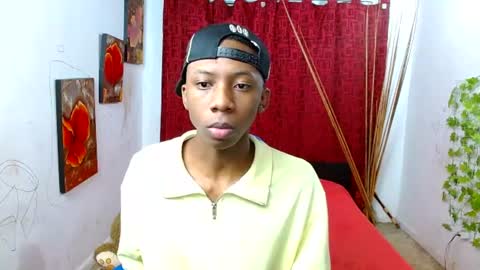 Snapshot of miilo18 chatting on June 2026 09:24:02 AM milo online show from June 2026 09:24:02 AM