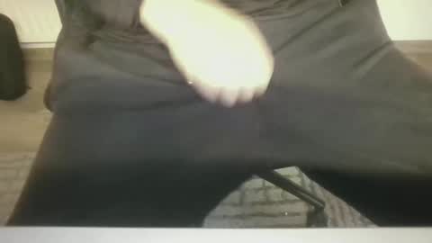 Snapshot of mik116 chatting on December 2025 09:07:01 AM mik online show from December 2025 09:07:01 AM