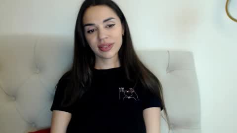 Mika online show from November 2025 09:03:02 PM