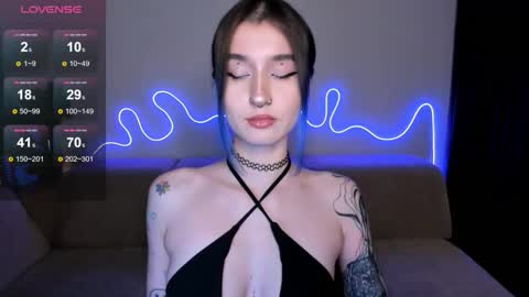 Mika online show from November 2025 12:15:02 PM