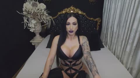 Snapshot of mikaelajensen chatting on February 2026 05:15:01 AM Mikaela online show from February 2026 05:15:01 AM